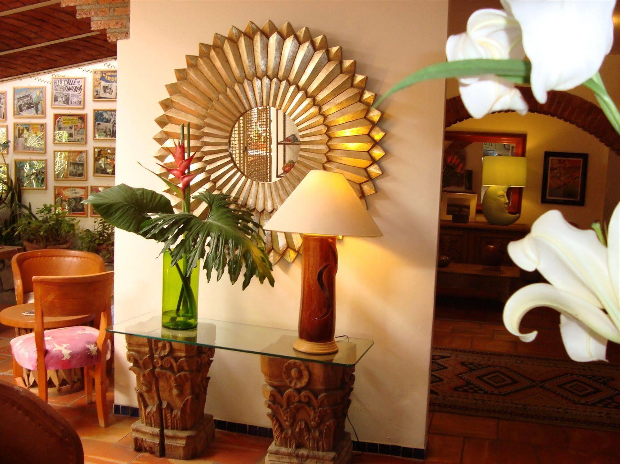 Готель Casa Tlaquepaque Екстер'єр фото
